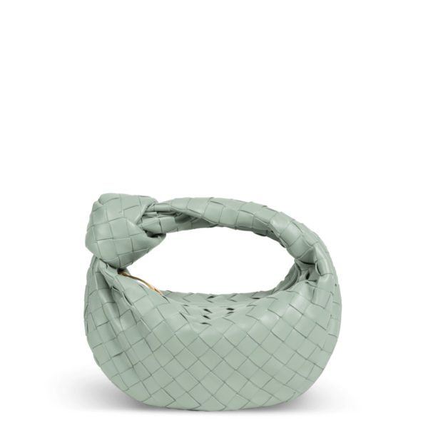 Pastellgrüne Ledertasche der Marke Bottega Veneta mit Knotendesign im Griff.